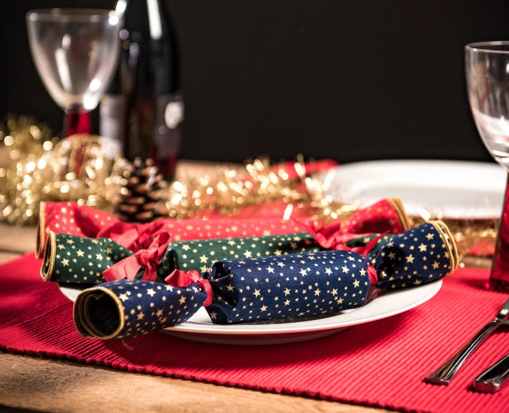 Reusable fabric cracker